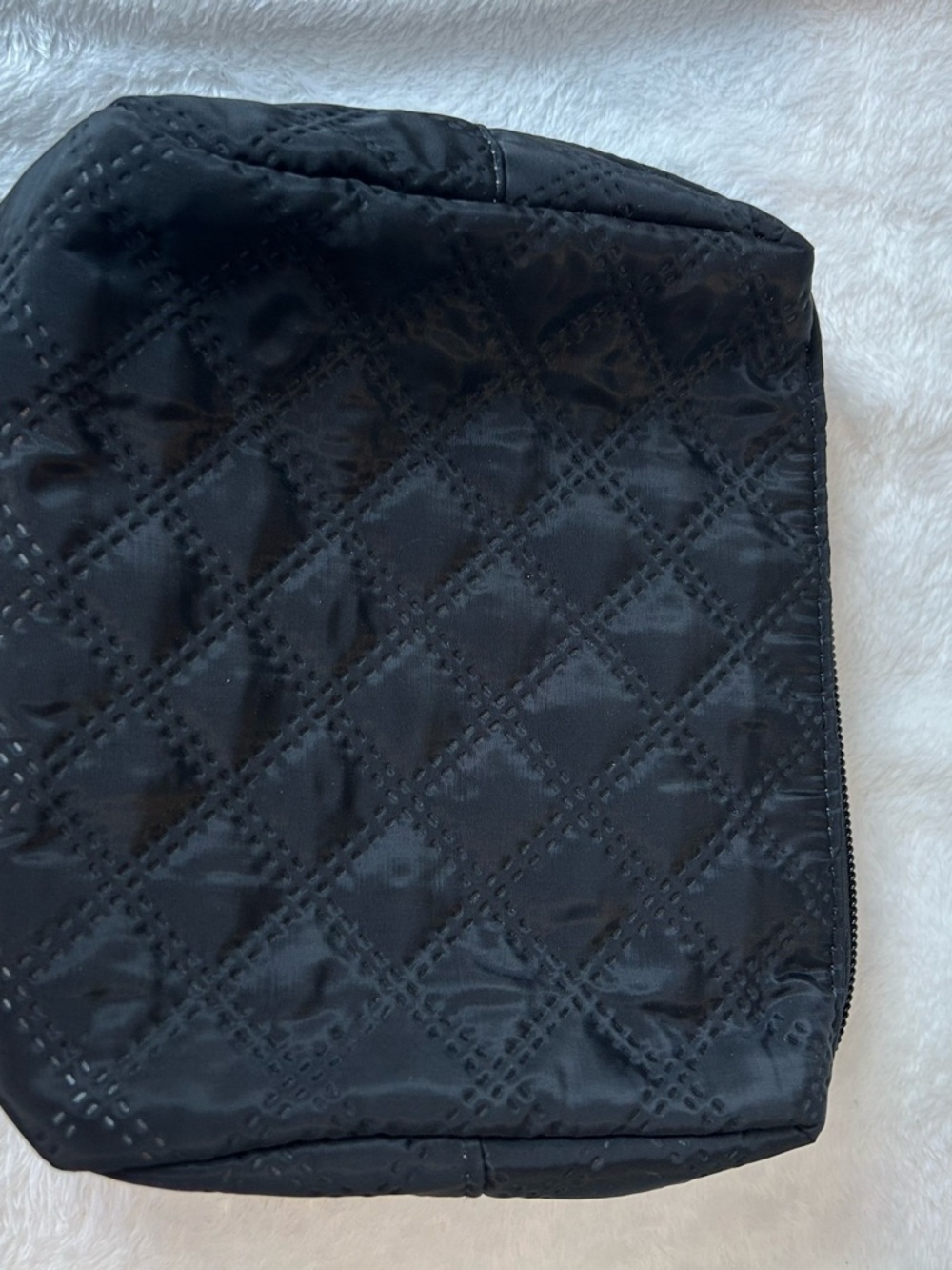 Marvolia Quilted Cream Cosmetic Pouch